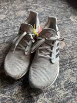 adidas Ultraboost 19 Grey Solar Red Size 8 Mens - Image 2