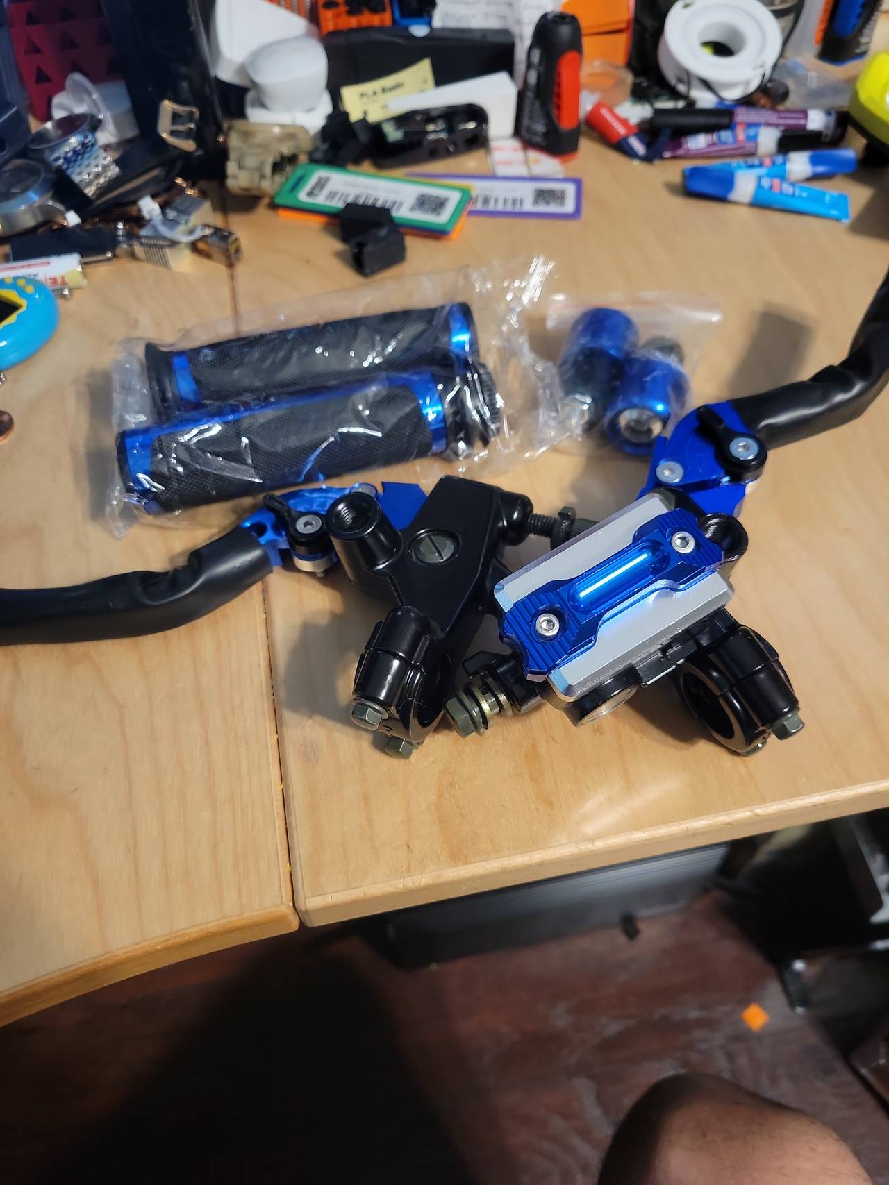 Universal Motorcycle Brake Clutch Lever and Grip Set