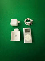 iPod Mini 1st Gen 4GB with charger wall brick and cable. Tested - Image 2