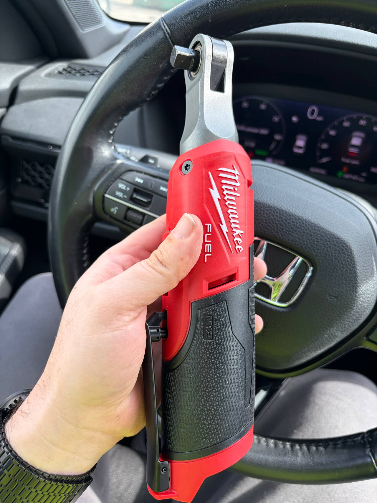 Milwaukee M12 FUEL 3/8" Ratchet