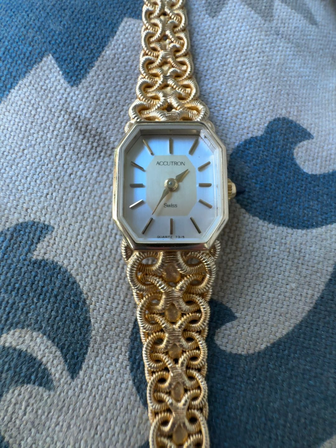 Bulova Vintage Women's Gold Tone Quartz Square Tank Watch
