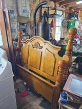 Traditional Oak Queen Headboard and Footboard - Image 2