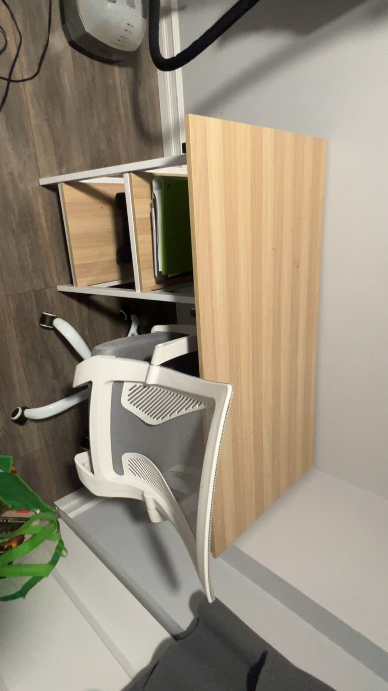 IKEA LINNMON/ADILS Desk
And chair