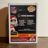 Funko Pop! NFL: Chiefs - Patrick Mahomes II #148 - Image 3
