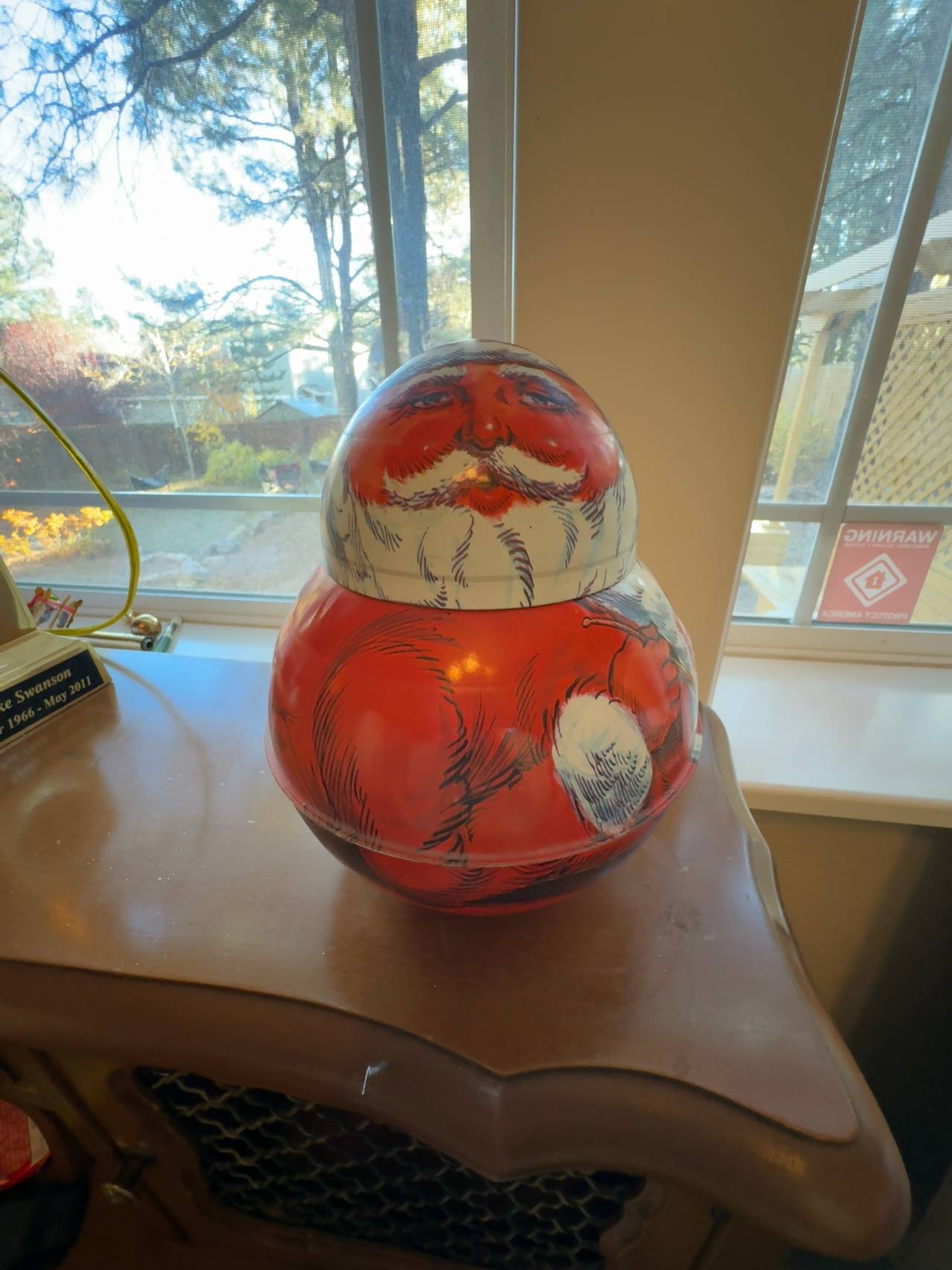 Cheinco Vintage Roly Poly Santa Claus Tin