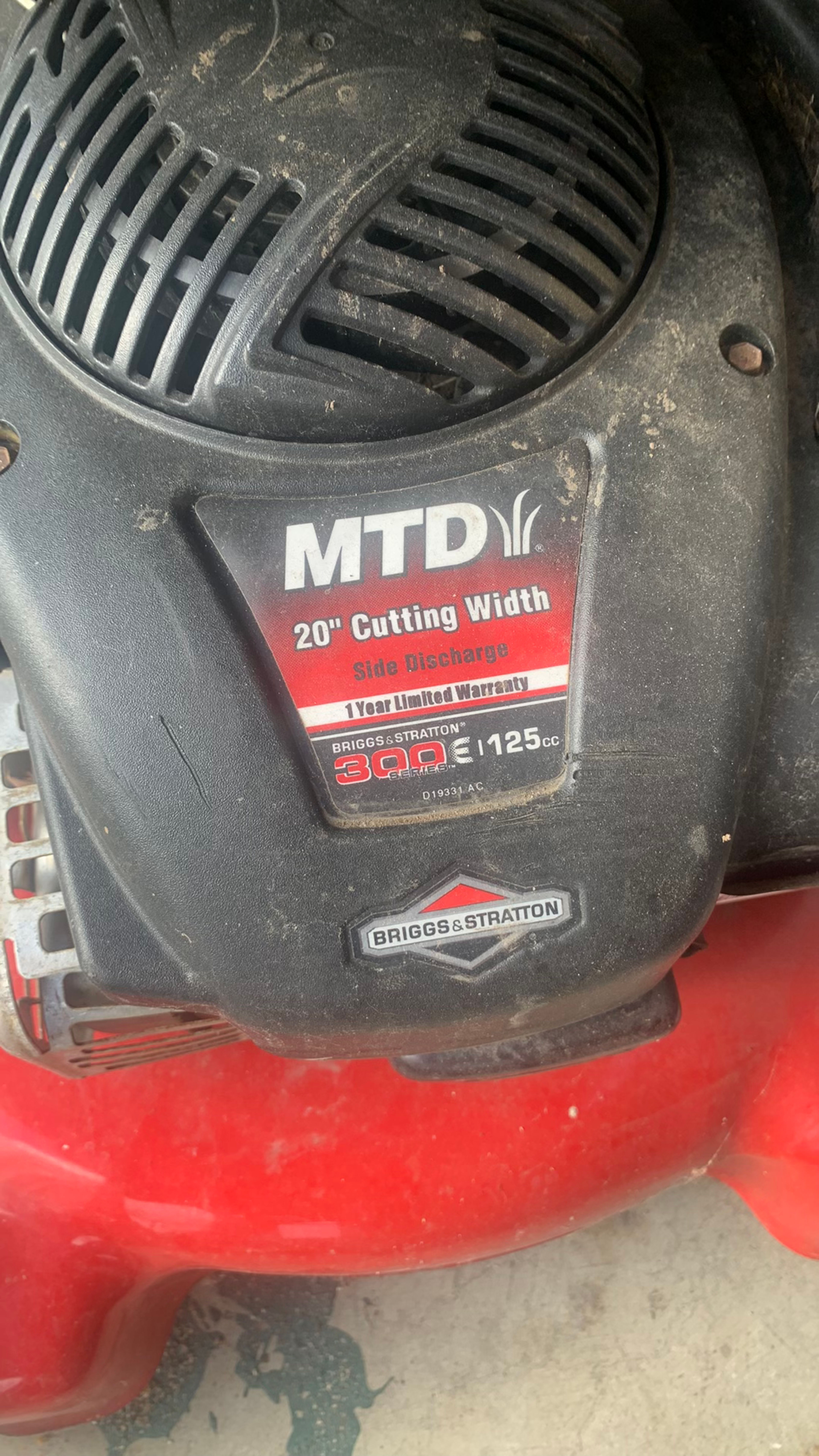 Briggs & Stratton 300 Series 125cc D19331AC 20-Inch Gas Push Lawn Mower - Image 2