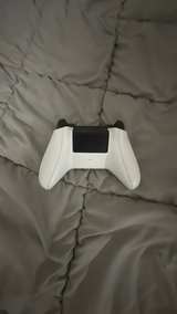 Microsoft Xbox Wireless Controller - White - Image 2