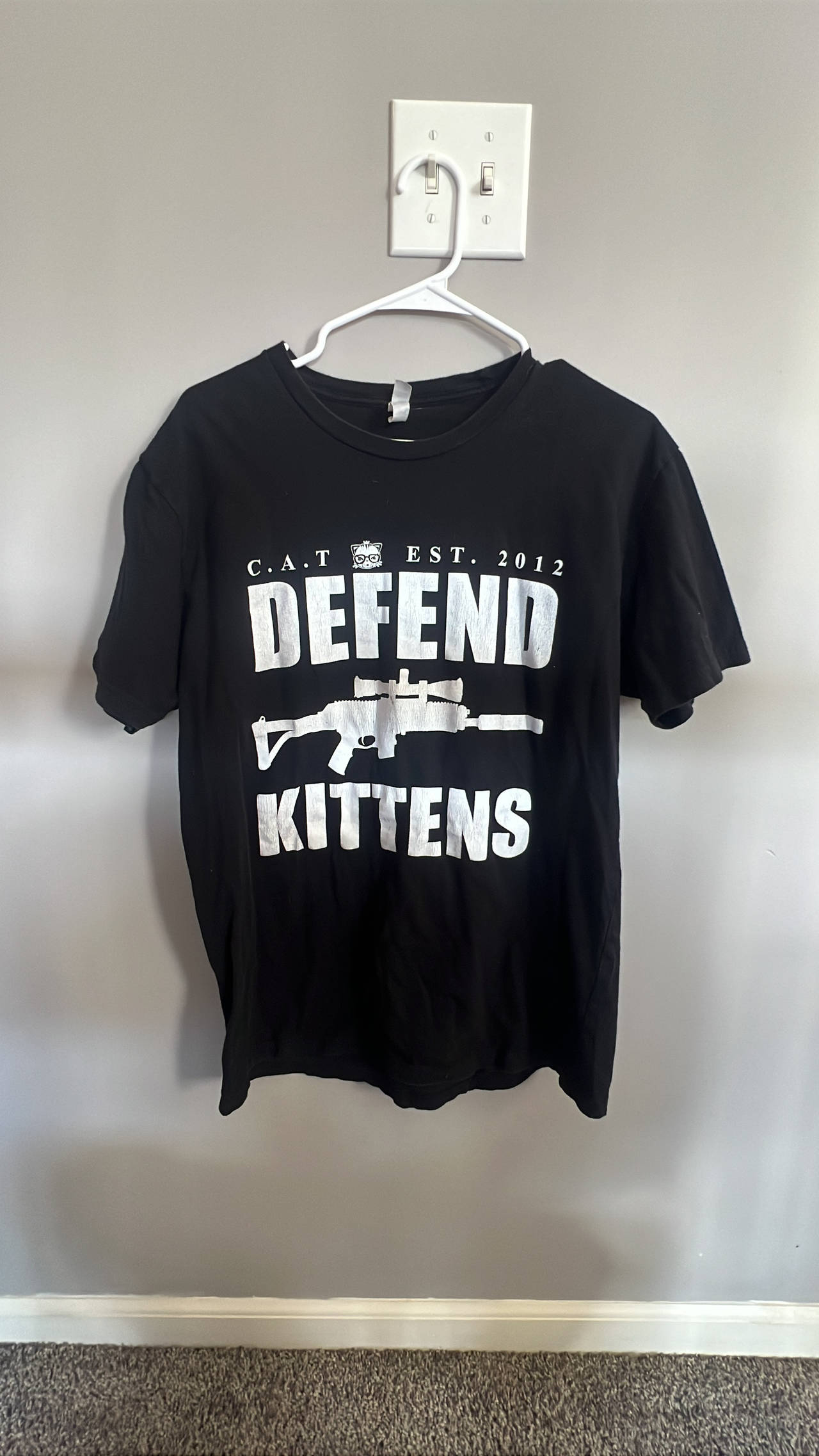 C.A.T Clothing|Rare|Cat Crew| Medium Shirt