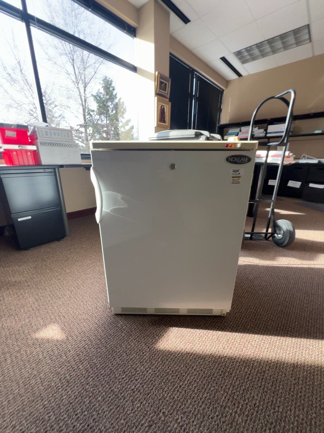 VWR Scientific Under-Mount Lab Freezer U2005GABA