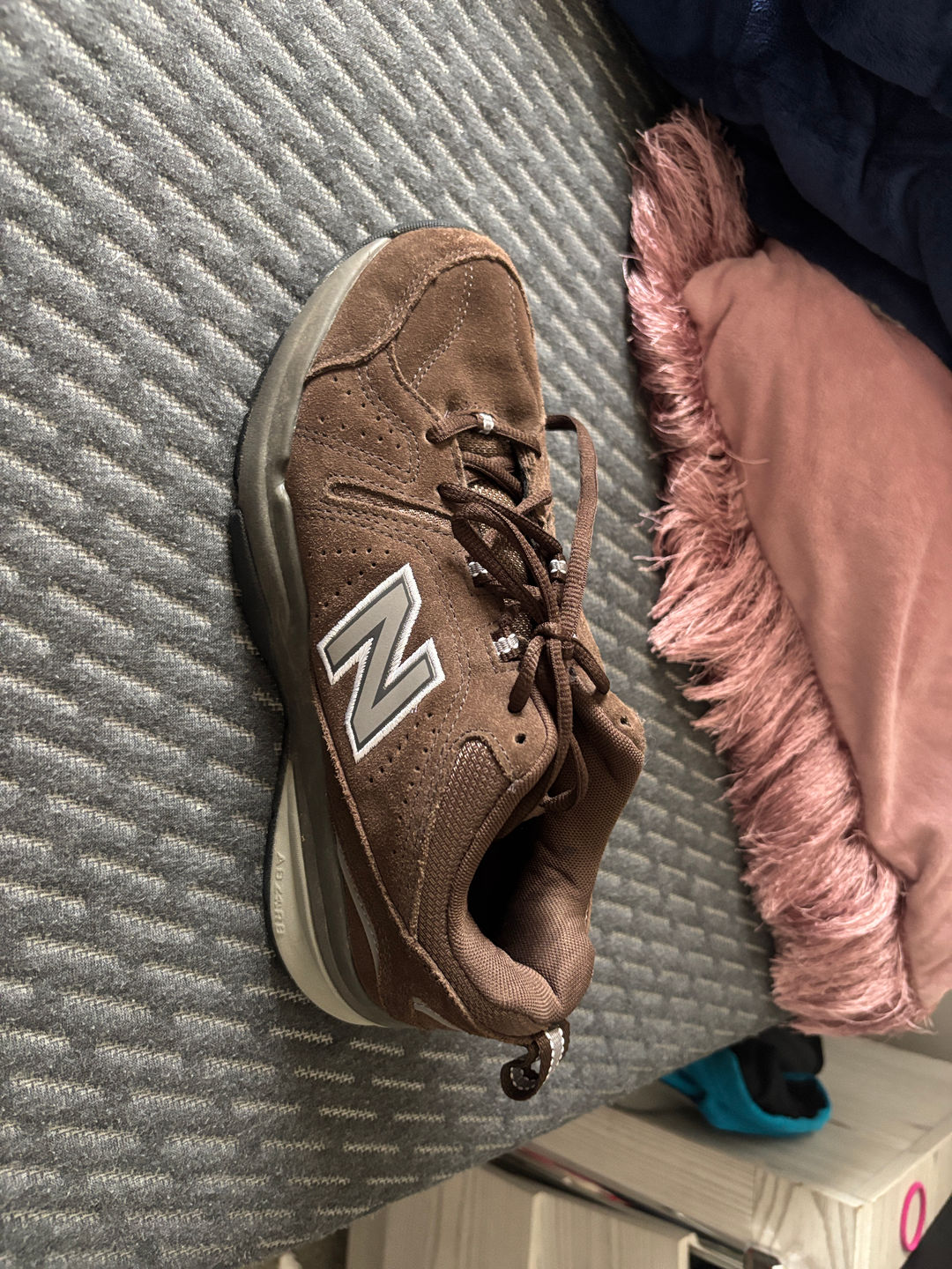 New Balance 608v5