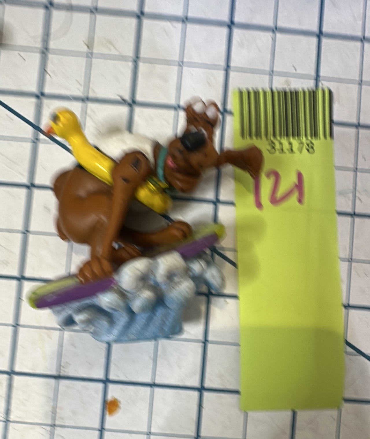 Scooby-Doo Surfing vtg PVC Figure