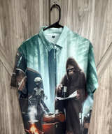 Bigfoot and Alien Camping Graphic Button Down Shirt sz XL fits more like a L/XL - Image 1