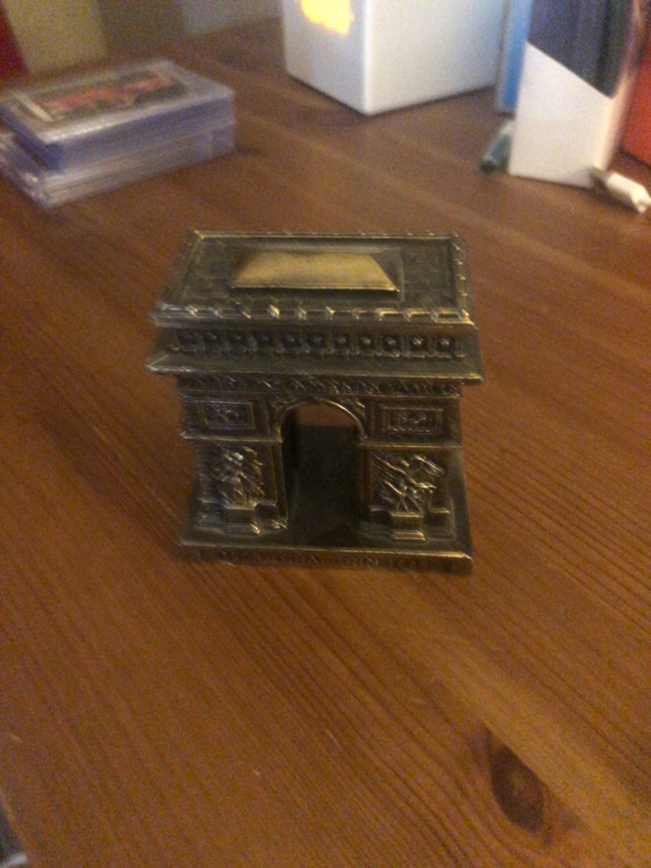 Arc de Triomphe Bronze Statue