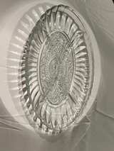 Crystal Clear Industries Trellis 10" Oval Sectional Platter - Image 3