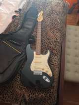 Crestwood ST Style Electric Guitar - Image 2
