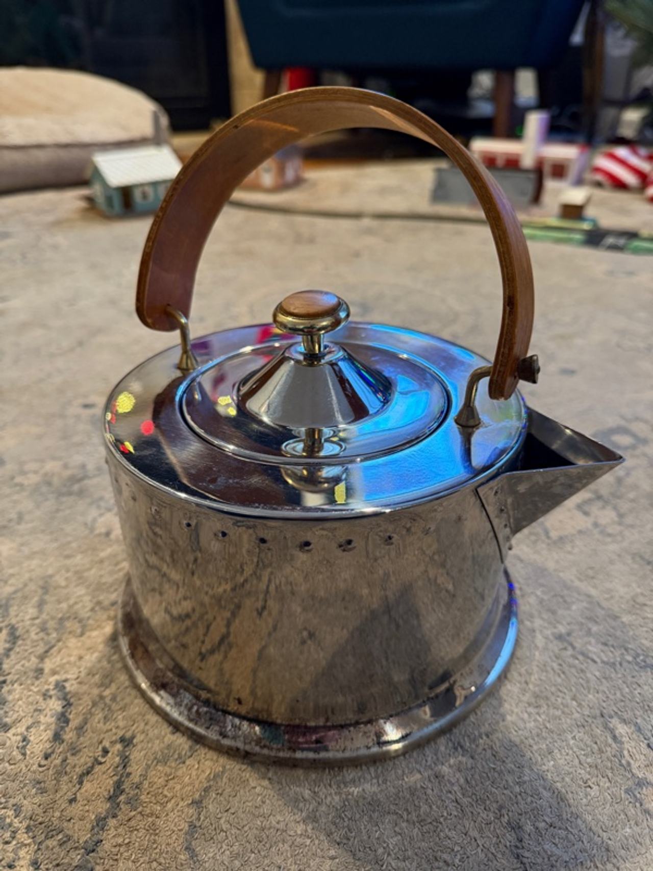 Bodum Ottoni Stainless Steel Kettle with Mahogany Knob and Handle