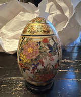 Vintage Satsuma Style Hand Painted Porcelain Egg with Stand - Image 2