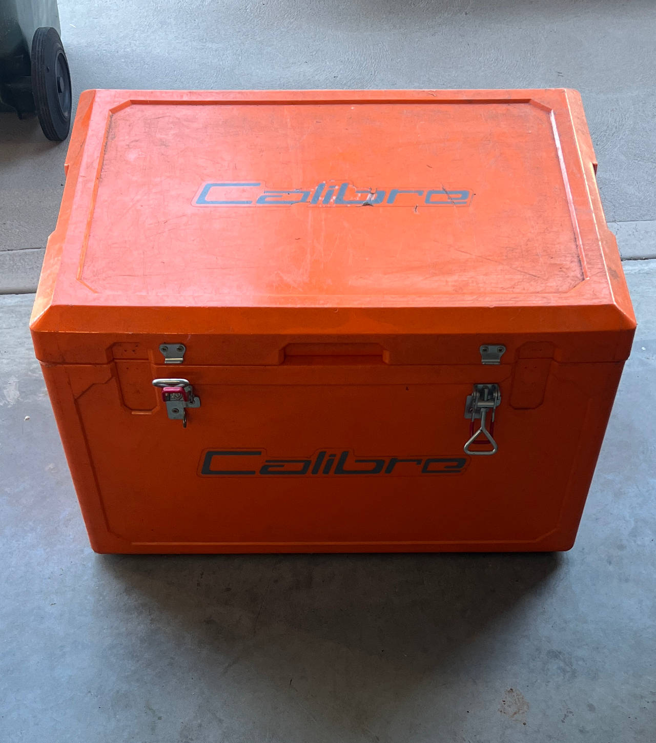 Calibre Orange Ice Box