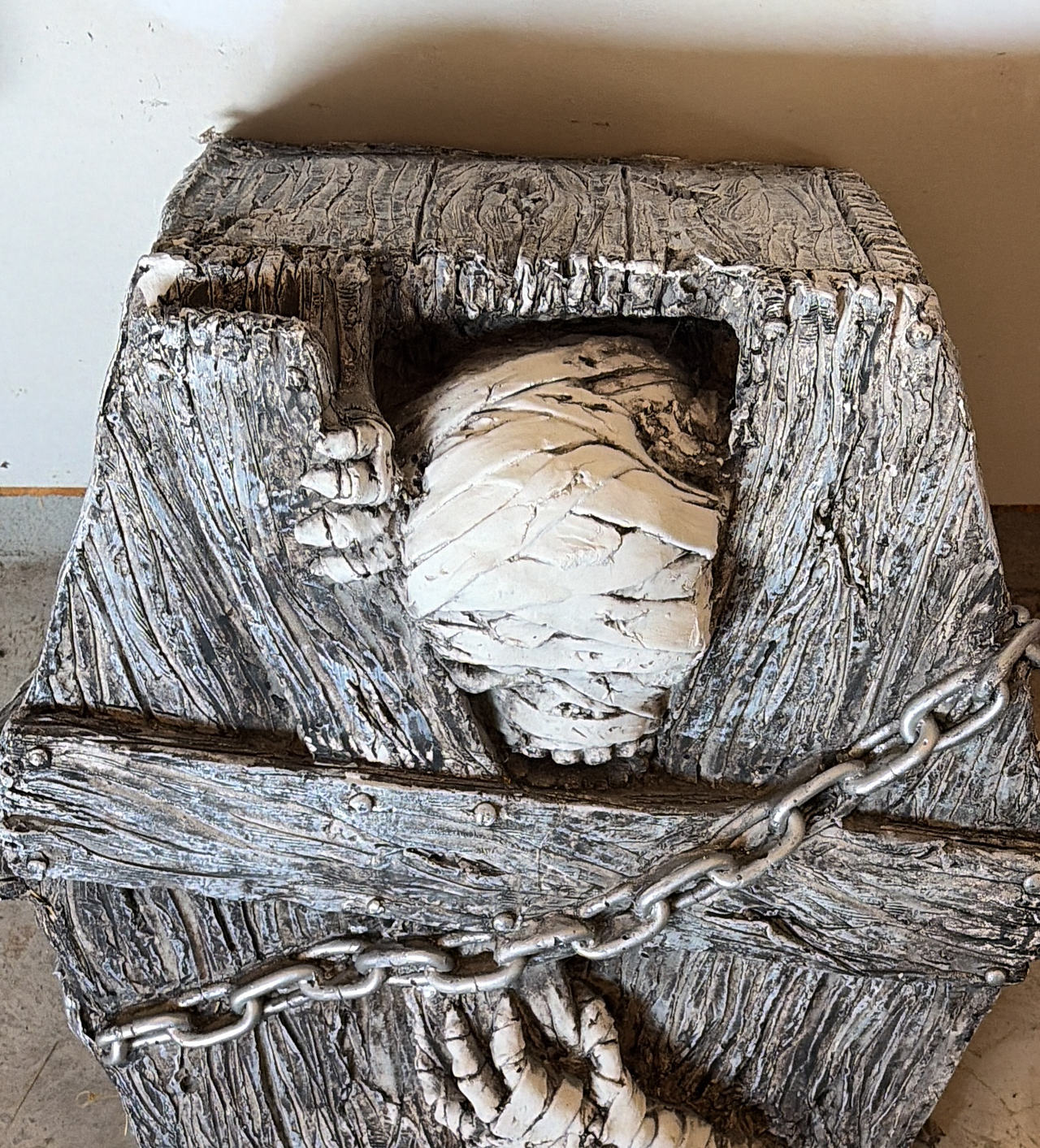 Home Depot Halloween Mummy in Coffin Prop HEAVY