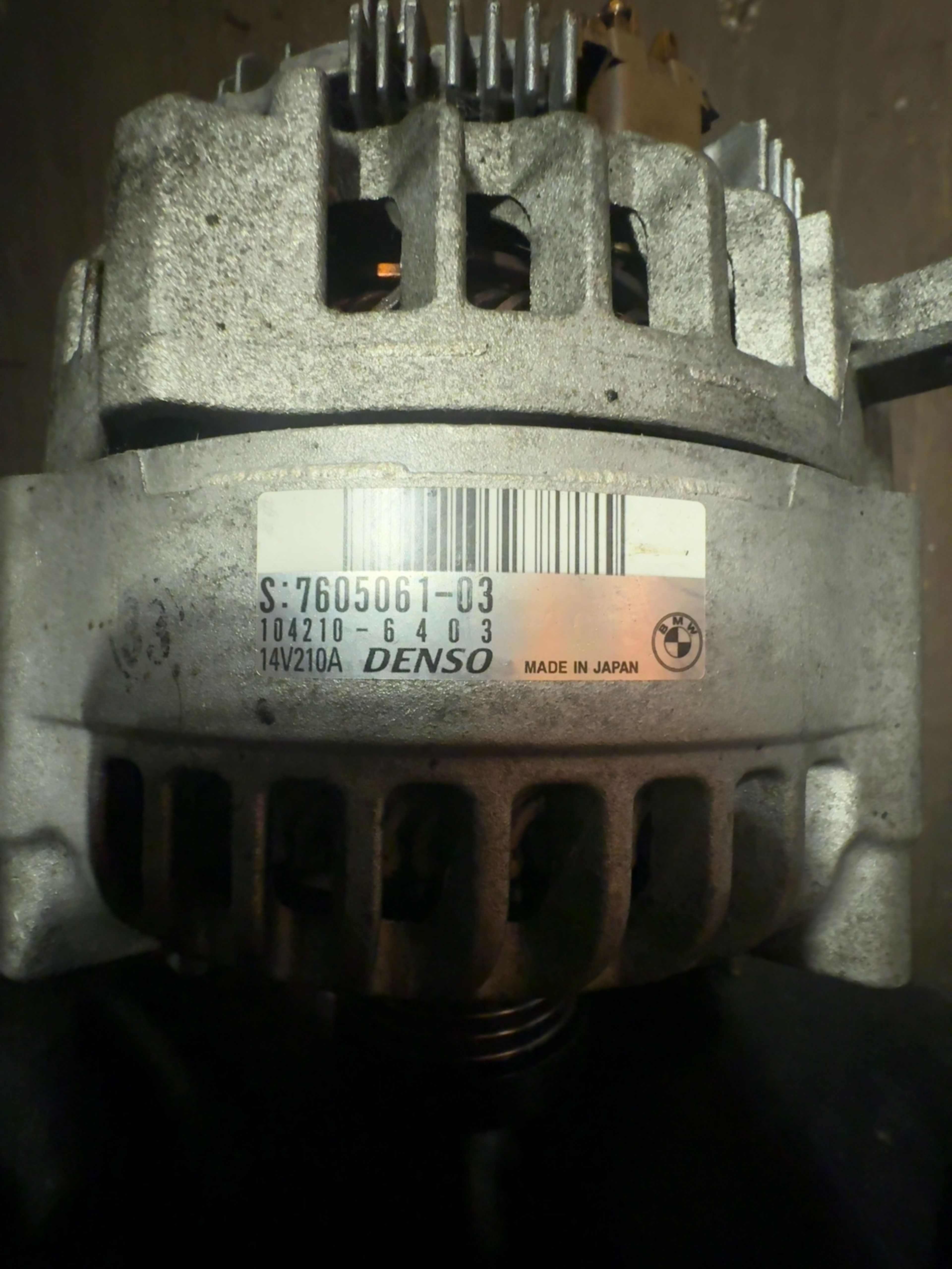 BMW Alternator 7605061-03 210 Amp - Image 2