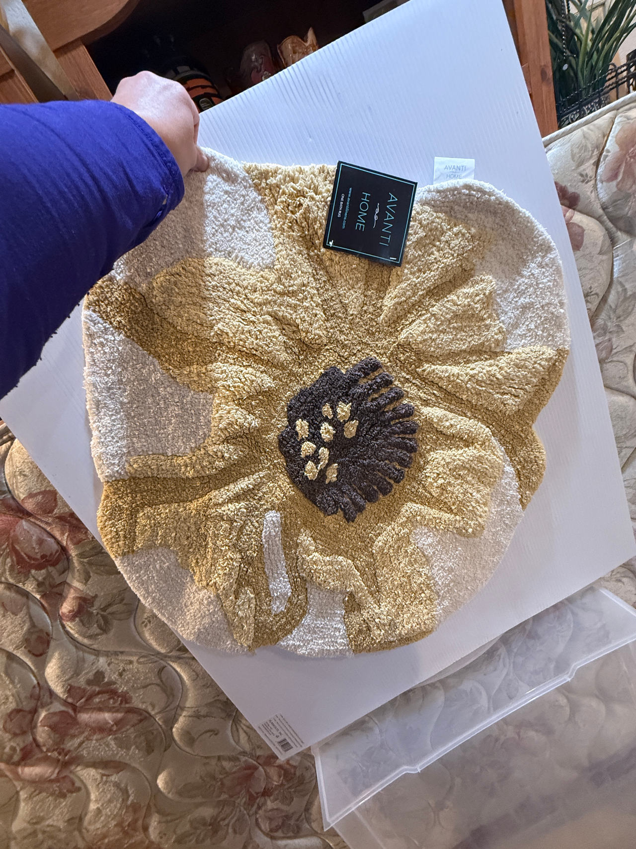 Avanti Home Flower Bath Rug