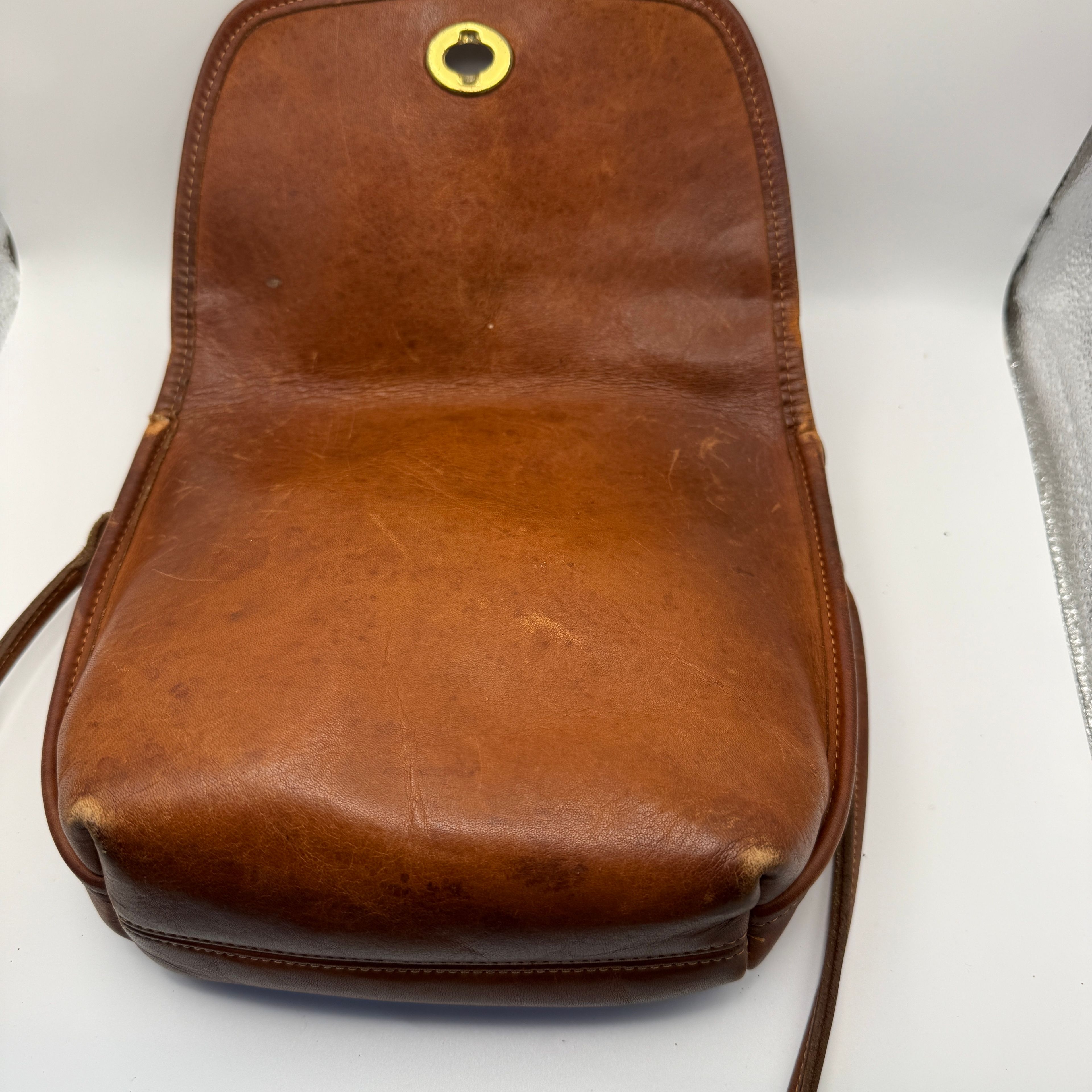 Coach Vintage Willis Bag 9927 - Image 6