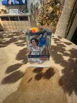 Panini Chronicles Essentials Josh Giddey Rookie Card #331 - Image 1
