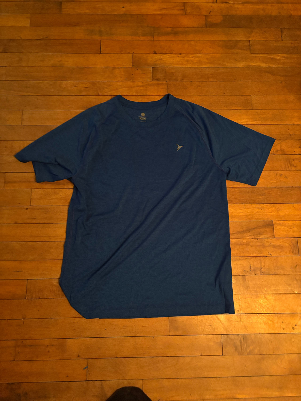 Old Navy Active Go-Dry Performance T-Shirt