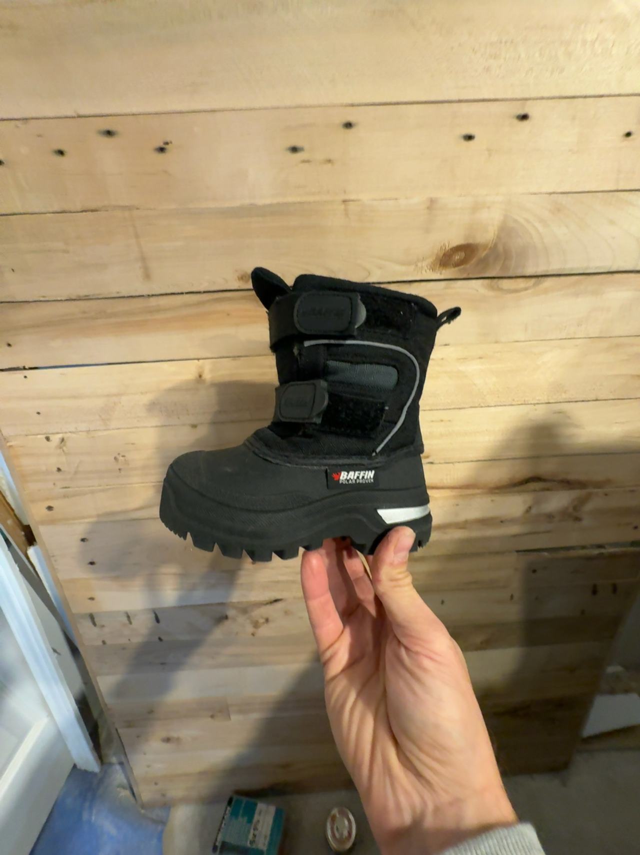 Baffin Boots - Kids/Youth Black - size 7