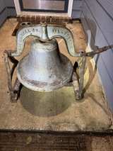 C.S. Bell Co. No. 4 Cast Iron Farm Bell - Image 2
