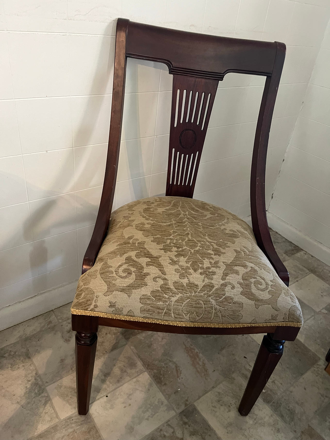 Antique Mahogany Dining Chair