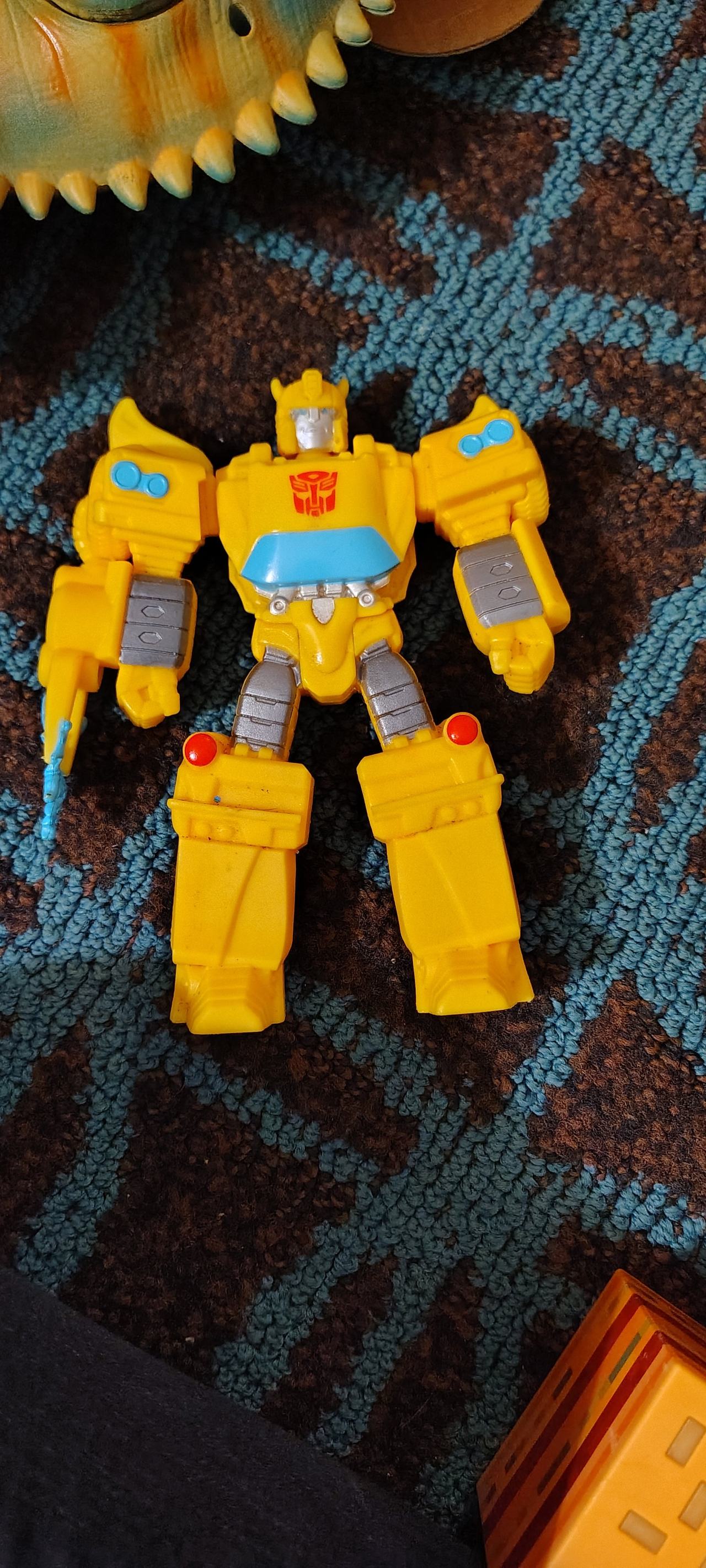 Transformers Cyberverse Spark Armor Bumblebee Action Figure
