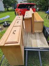 Traditional Oak Veneer King Headboard and Tower Cabinet Set - Image 2