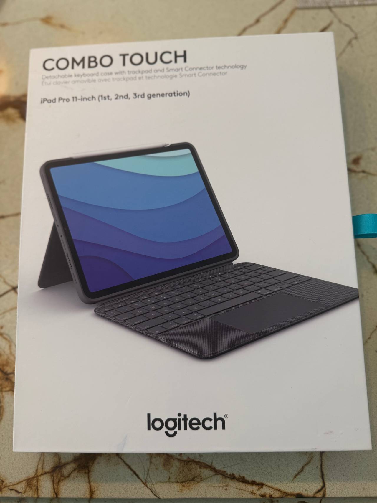 Logitech Combo Touch