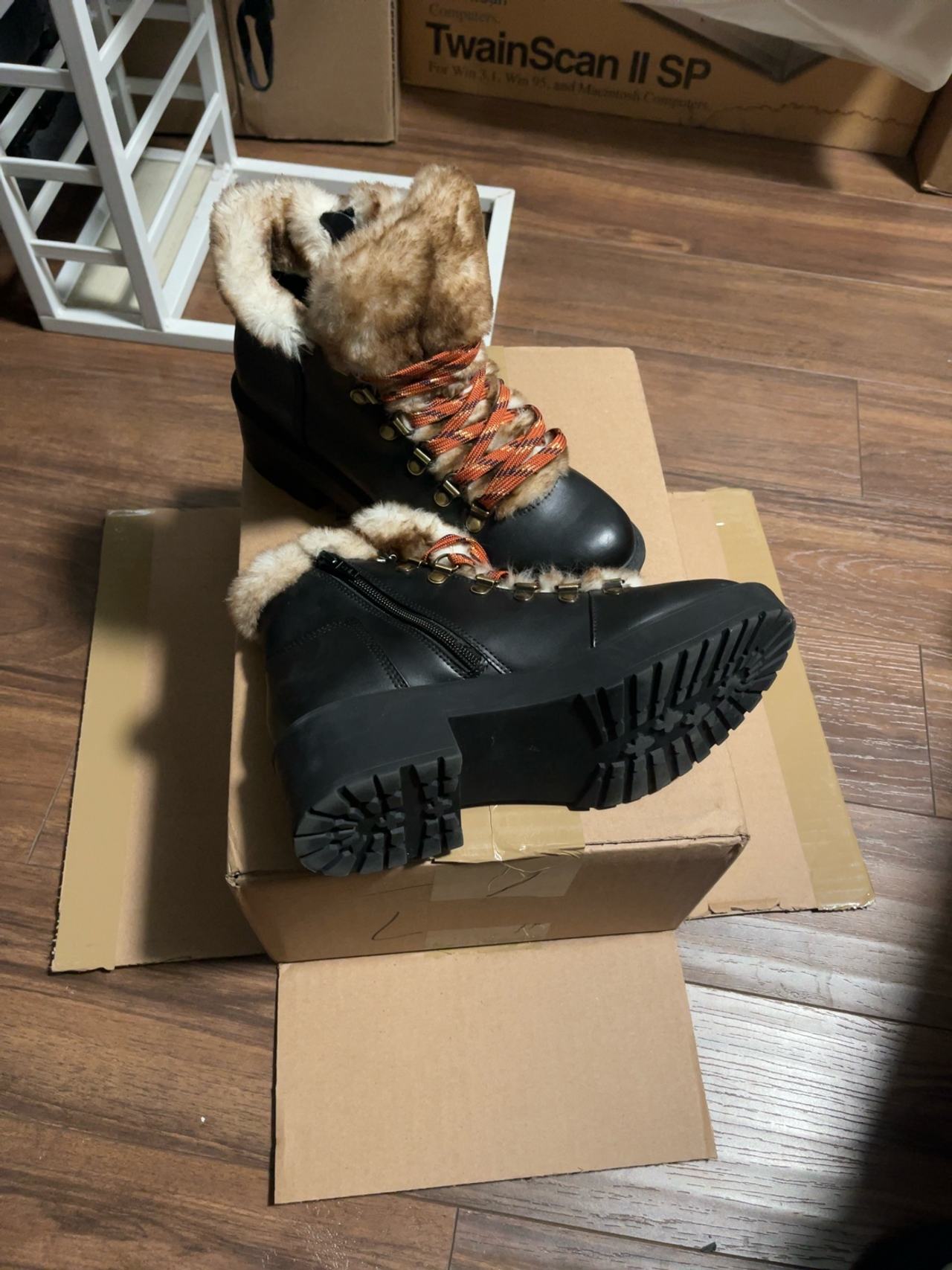 American Eagle Women's Faux Fur Lined Combat Boots Black