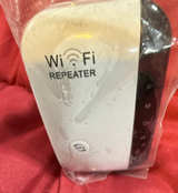 Wireless-N Wi-Fi Repeater 300Mbps Range Extender - Image 1
