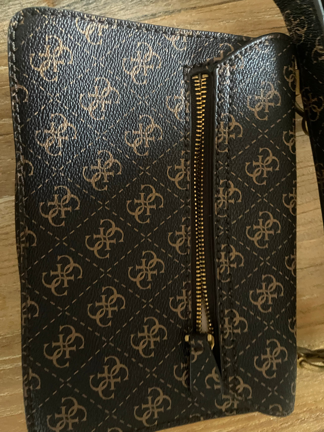 Guess Crossbody Bag