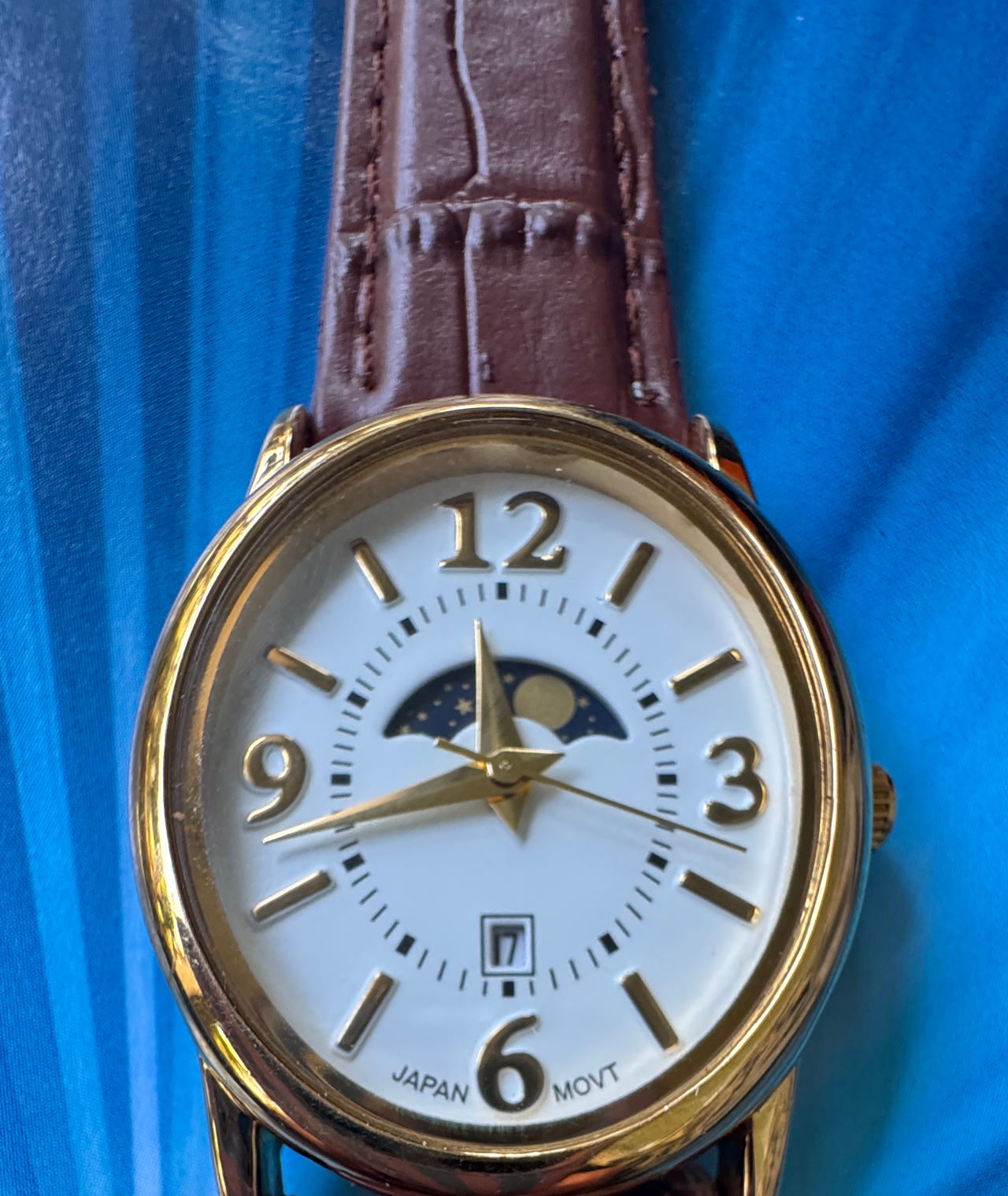 Oval Moonphase Quartz Watch