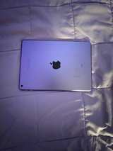 Apple iPad 5th Generation Space Gray - Image 2