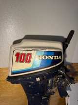 Honda 100 10HP Outboard Motor - Image 3