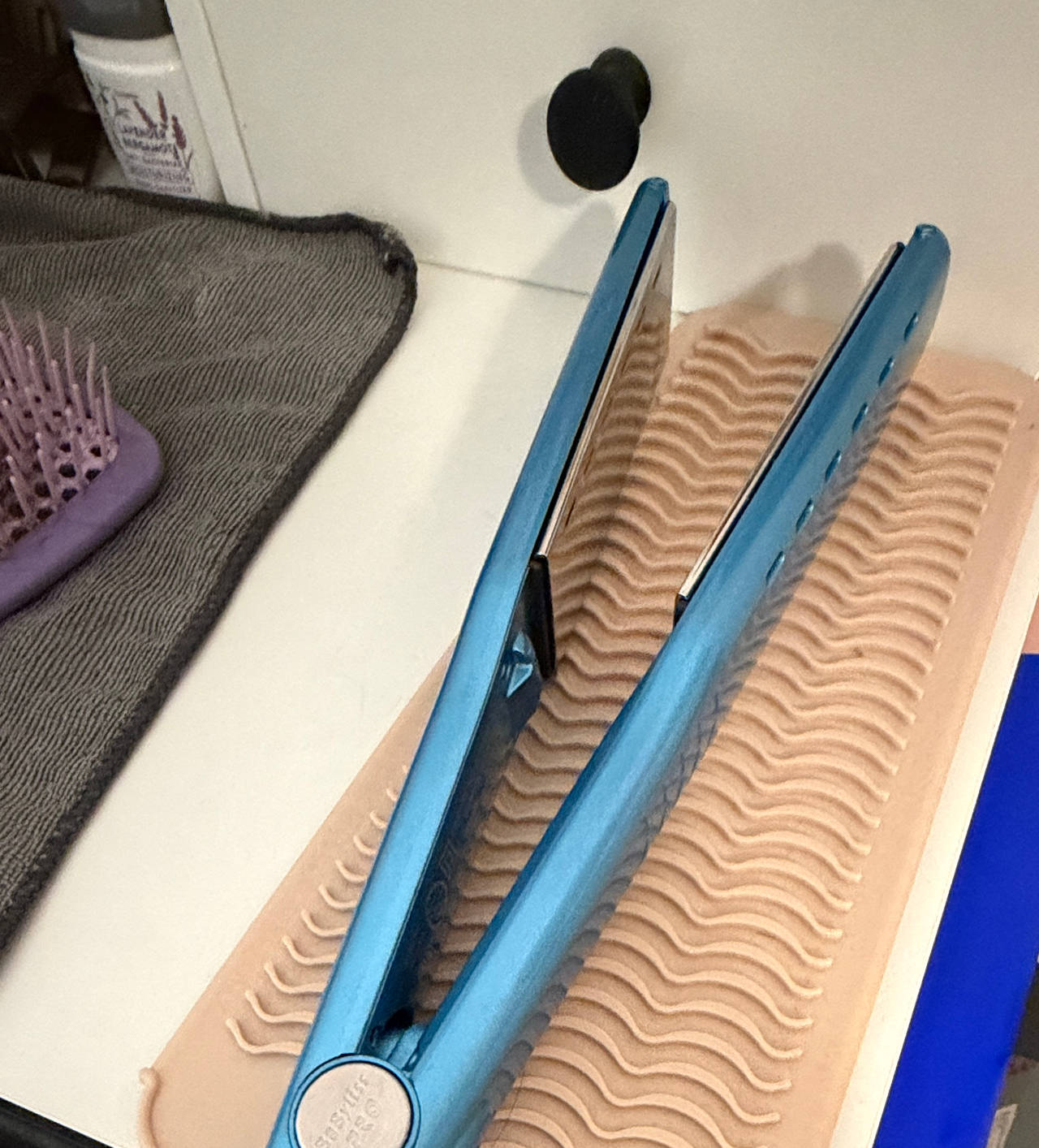 BaBylissPRO Nano Titanium Straightening Iron