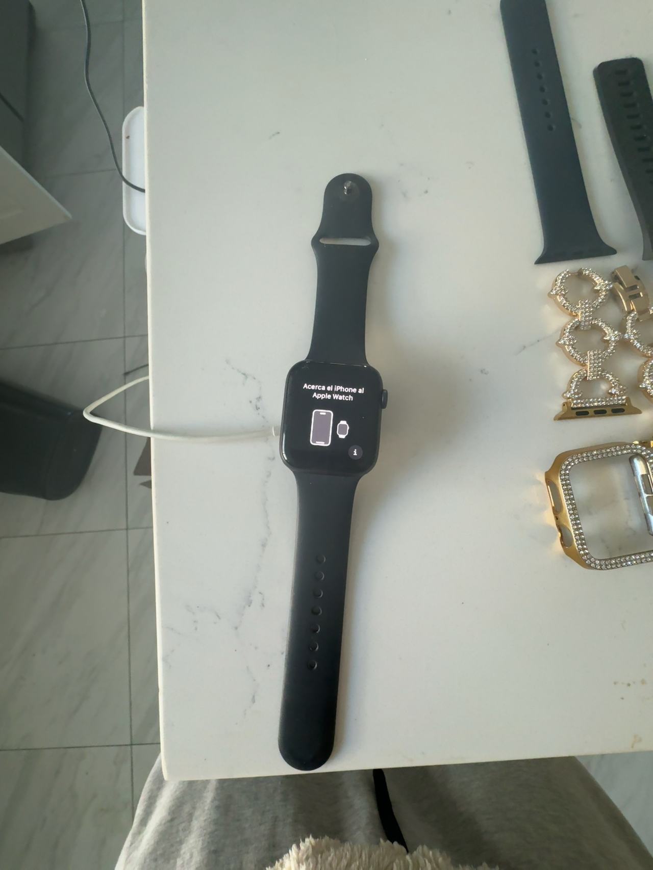 Apple Watch Series SE  44mm  32 gb  Cellular