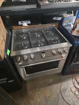 Café 36" Smart All-Gas Commercial-Style Range - Image 4
