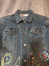 Cosmopolitan Embroidered Denim Jacket - Image 4