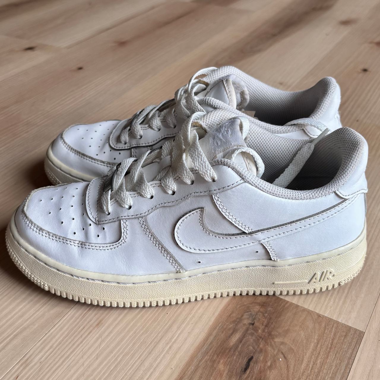 Nike Air Force 1 Low White Youth 6Y / Women 7.5