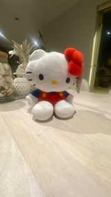 Sanrio Hello Kitty Plush Toy - Image 3