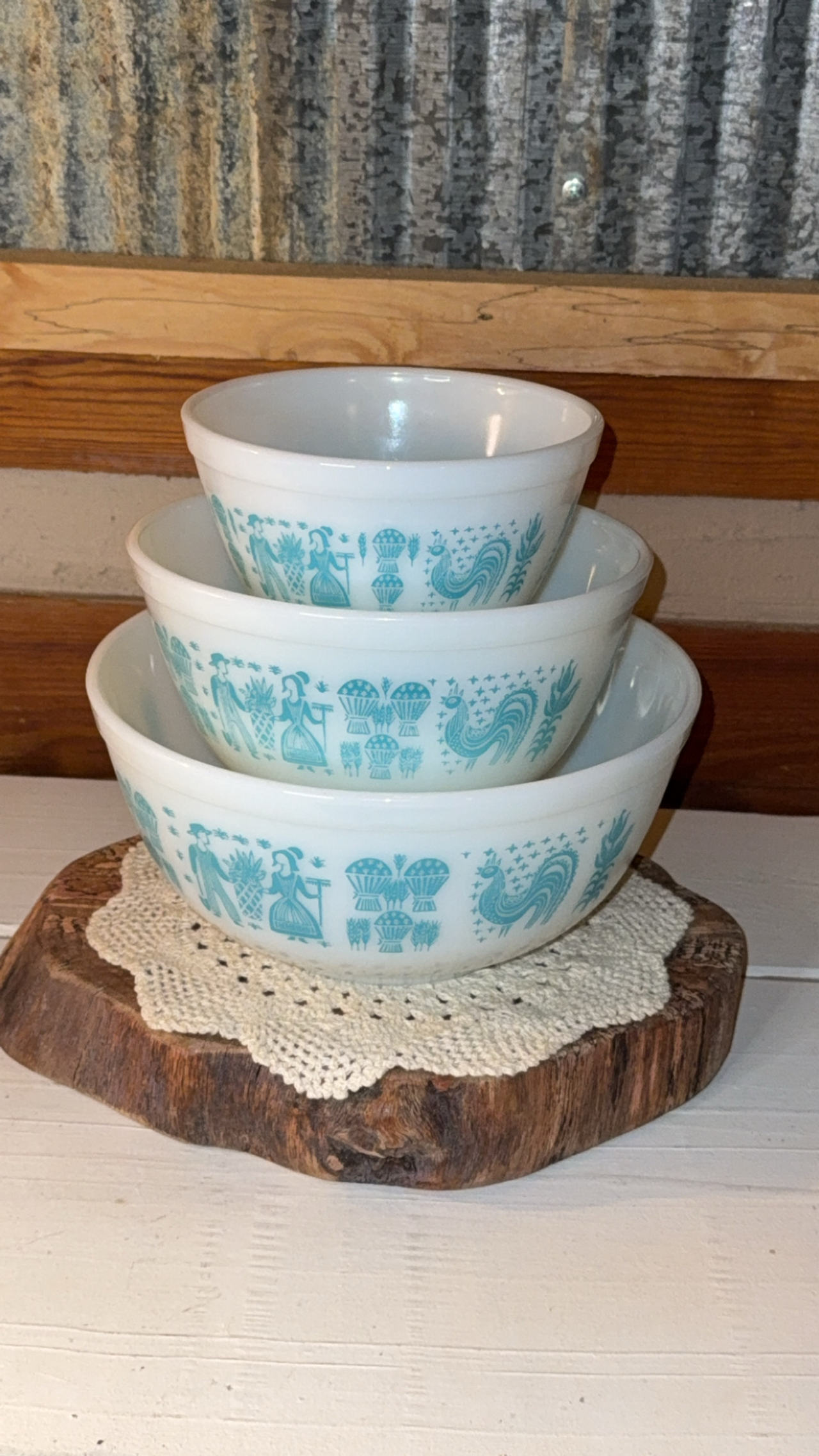 Pyrex Butterprint Turquoise on White Mixing Bowl Set