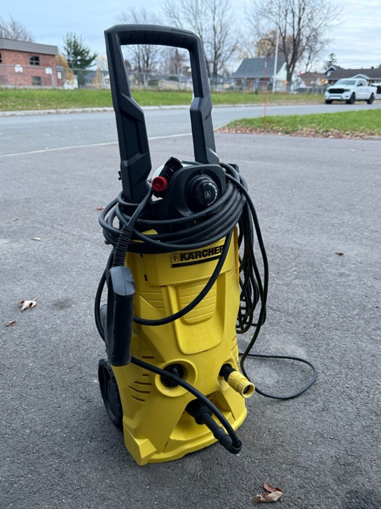 Karcher K4 Premium Eco Home Pressure Washer 130 Bar