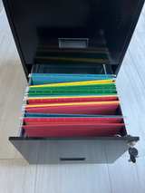 2-Drawer Metal Filing Cabinet With Keys & File Folders - Image 2