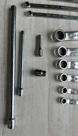 31 pc Combination Wrench Set & Socket Adapters Kobalt - Image 7